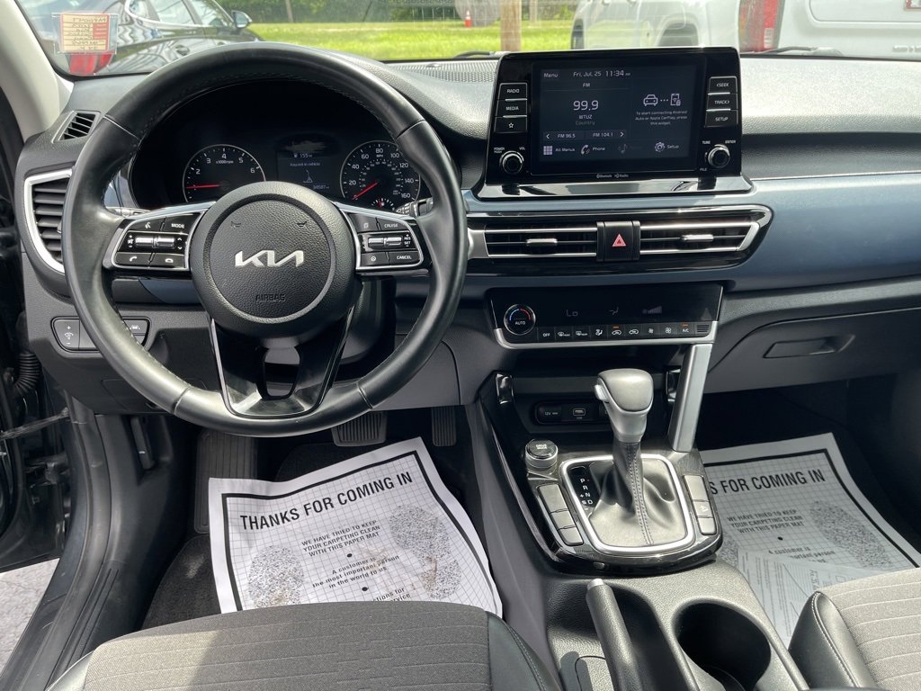 Used 2023 Kia Seltos S image 13