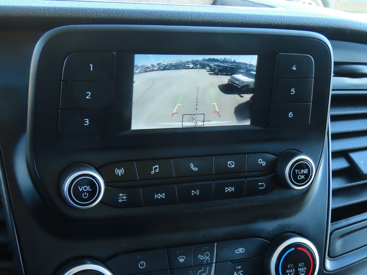 Certified 2023 Ford Transit 250 Medium Roof image 26