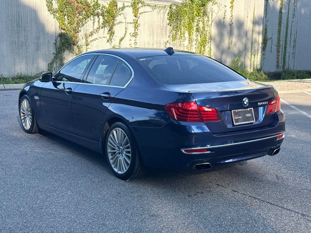 Used 2016 BMW 550i Sedan RWD image 5