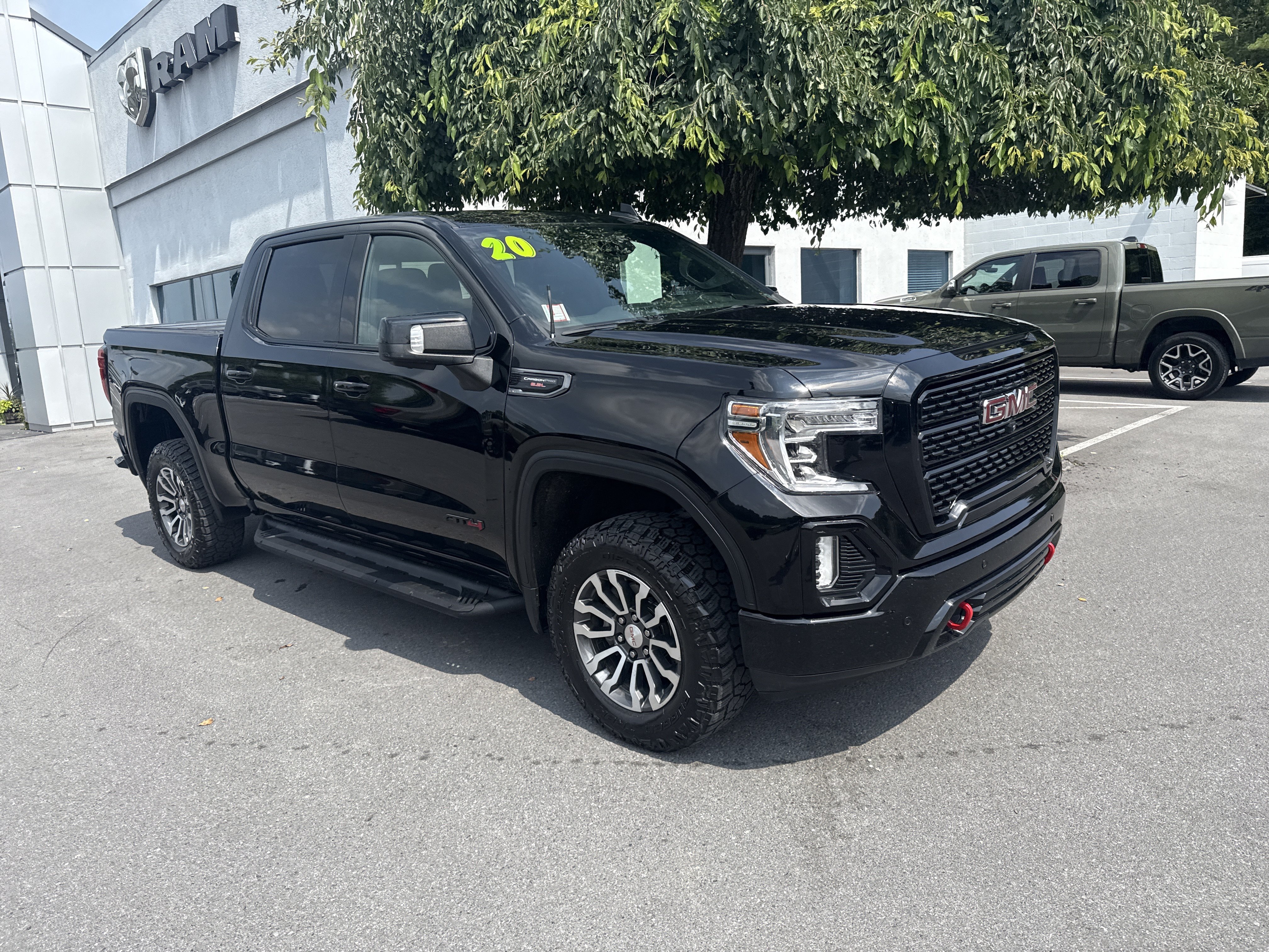 Used 2020 GMC Sierra 1500 AT4 w/ AT4 Premium Package AWD/4WD image 1