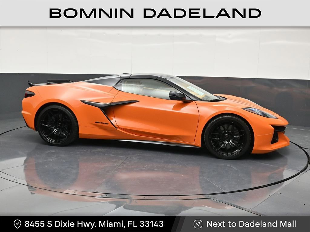 Used 2024 Chevrolet Corvette Z06 w/ Stealth Interior Trim Package image 7
