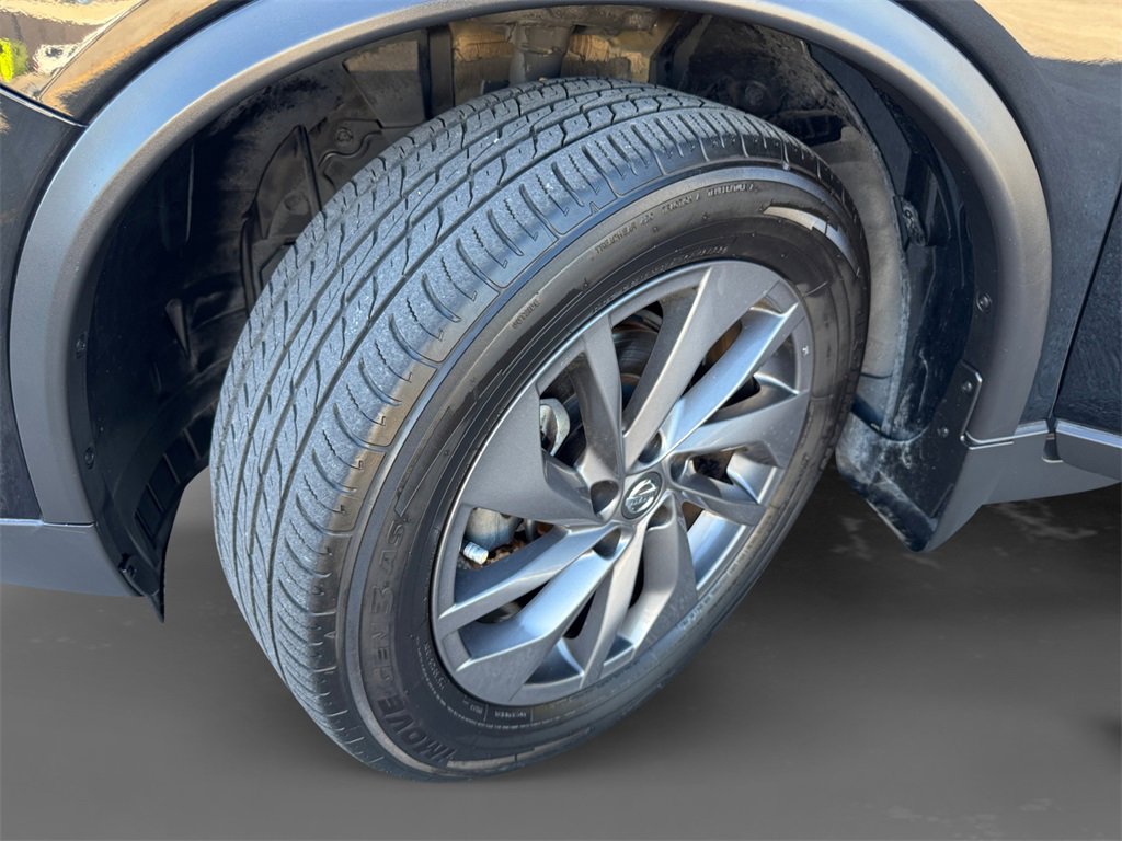 Used 2016 Nissan Rogue SL w/ SL Premium Package image 10