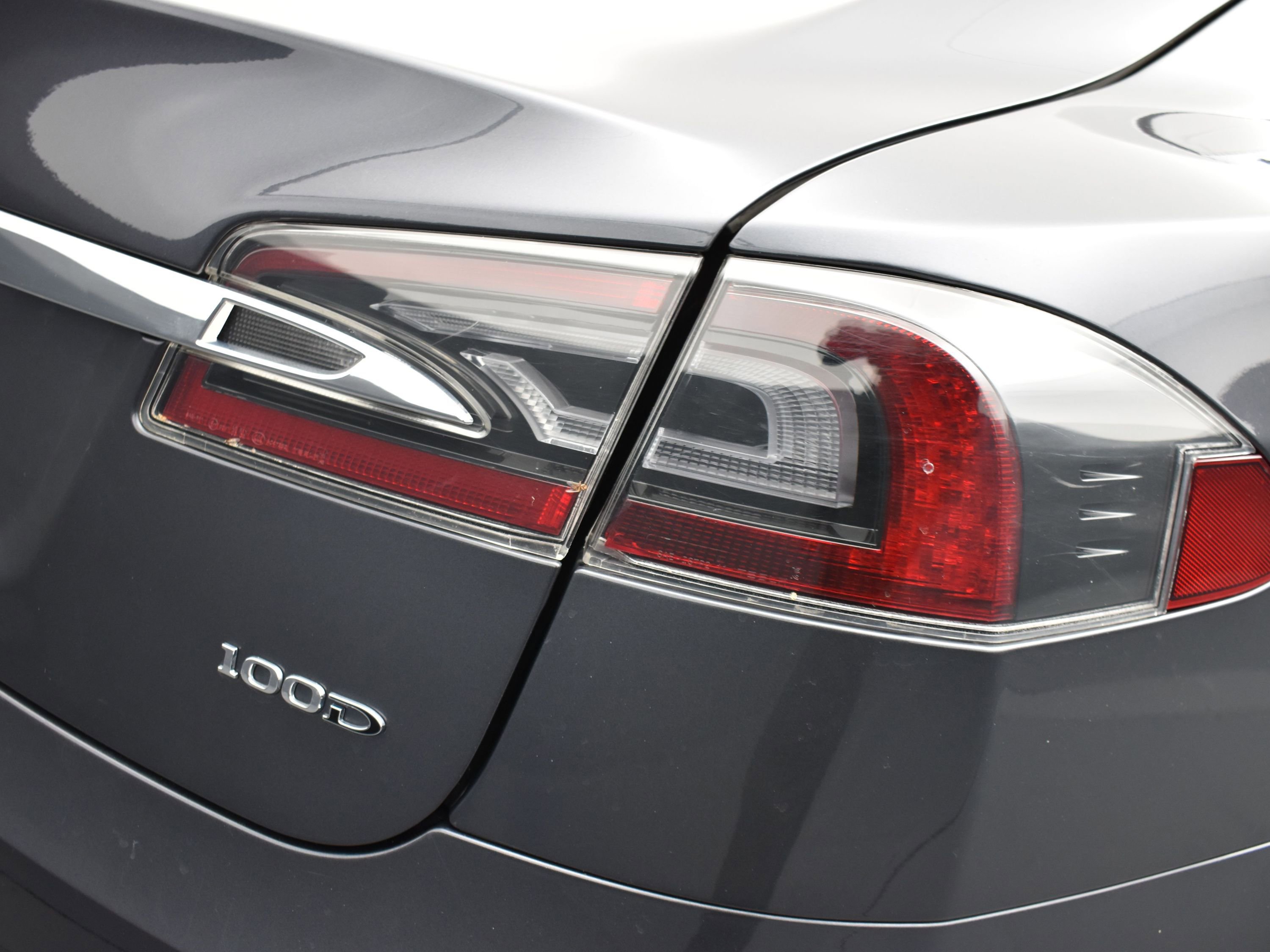 Used 2018 Tesla Model S AWD image 7