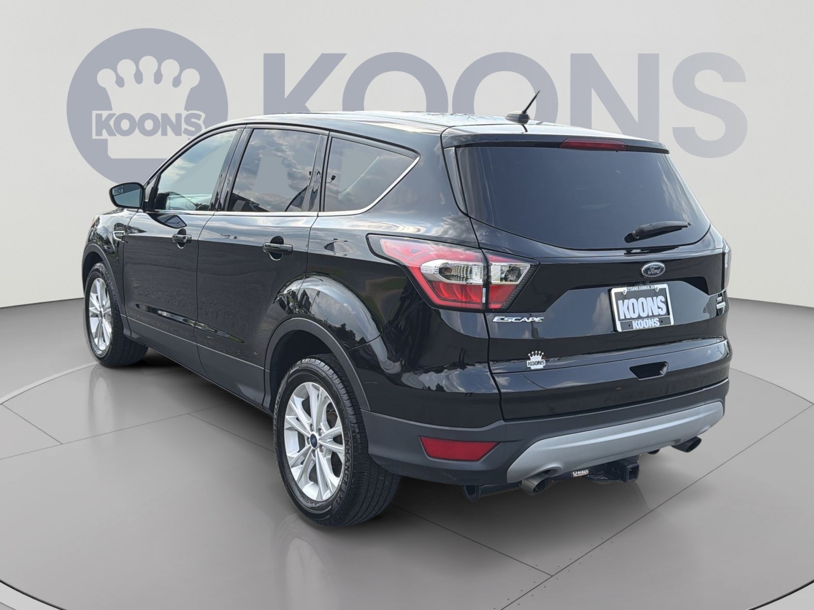 Used 2017 Ford Escape SE FWD image 4