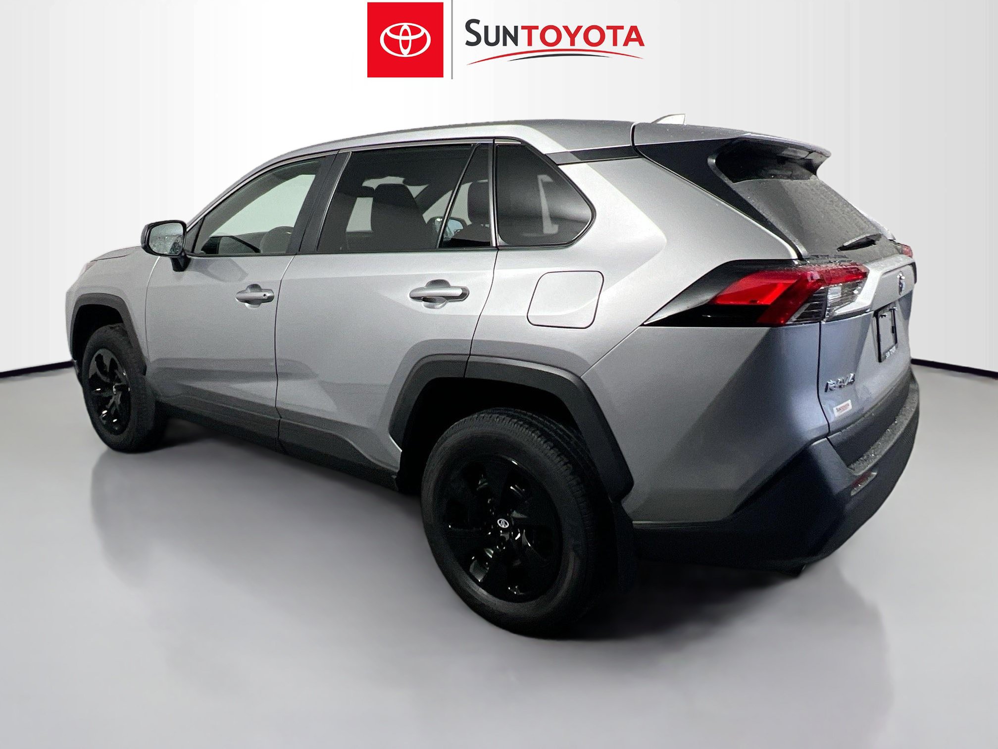 Used 2025 Toyota RAV4 LE FWD image 6