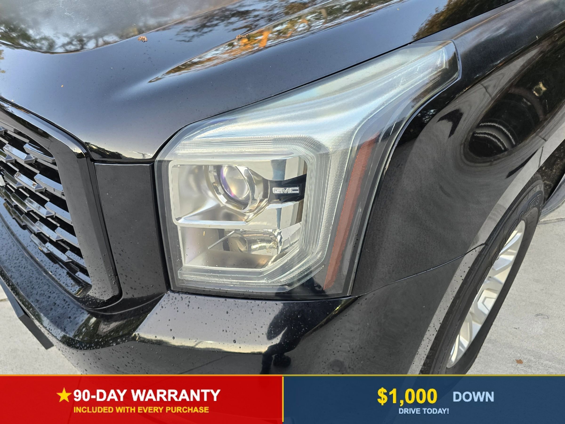 Used 2017 GMC Yukon XL SLT image 13