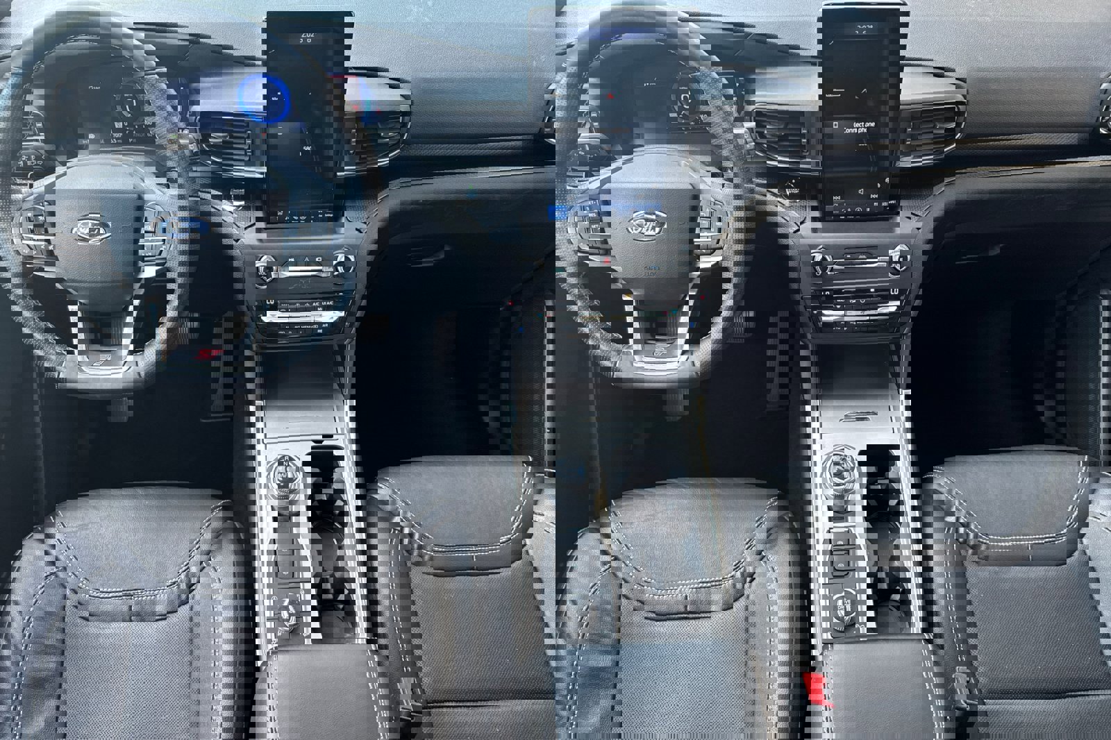 Used 2020 Ford Explorer ST w/ Premium Technology Package image 14