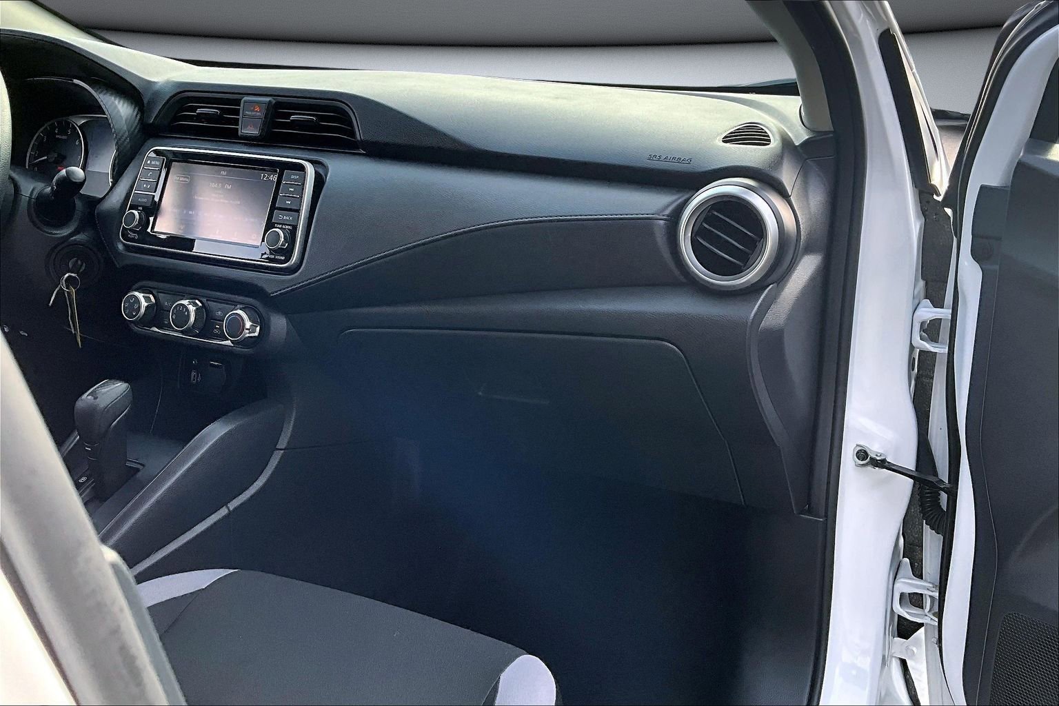 Used 2025 Nissan Versa S w/ Trunk Package image 24