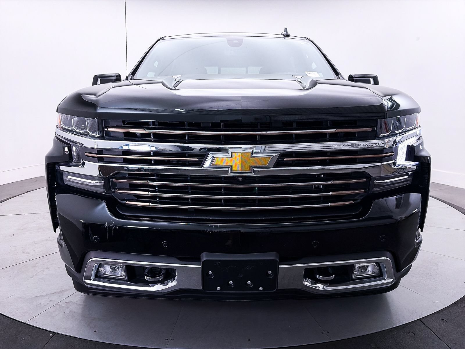 Used 2020 Chevrolet Silverado 1500 High Country w/ Technology Package AWD/4WD image 14