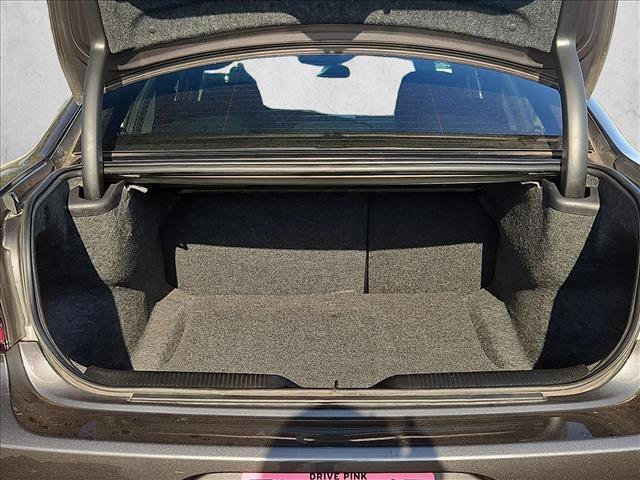 Used 2020 Dodge Charger SXT RWD image 6