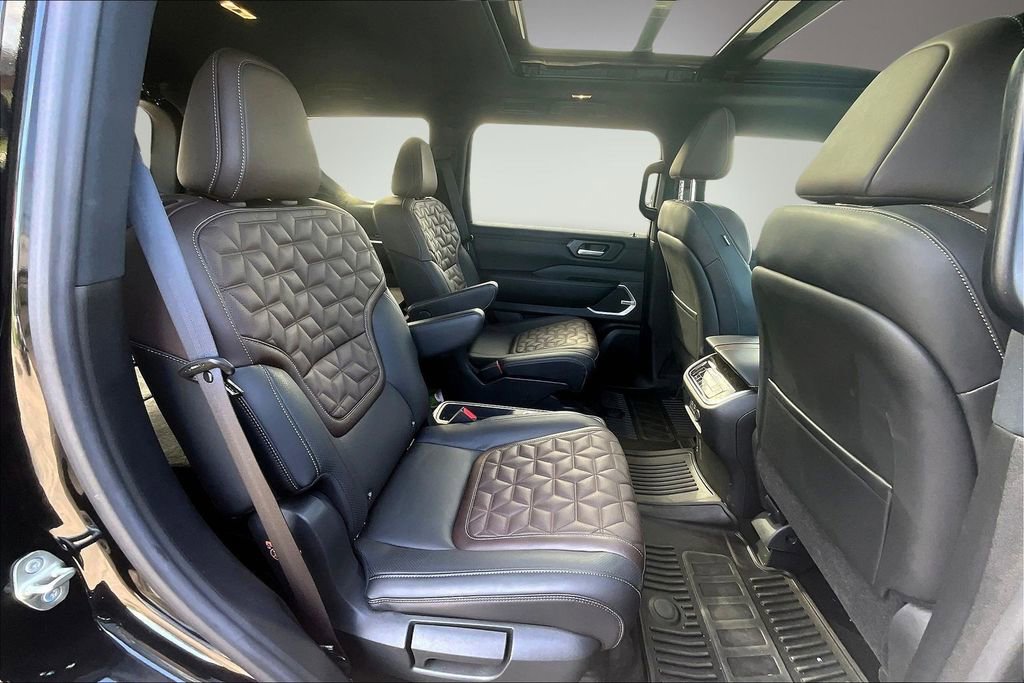 Certified 2025 Nissan Armada Platinum Reserve AWD/4WD image 25