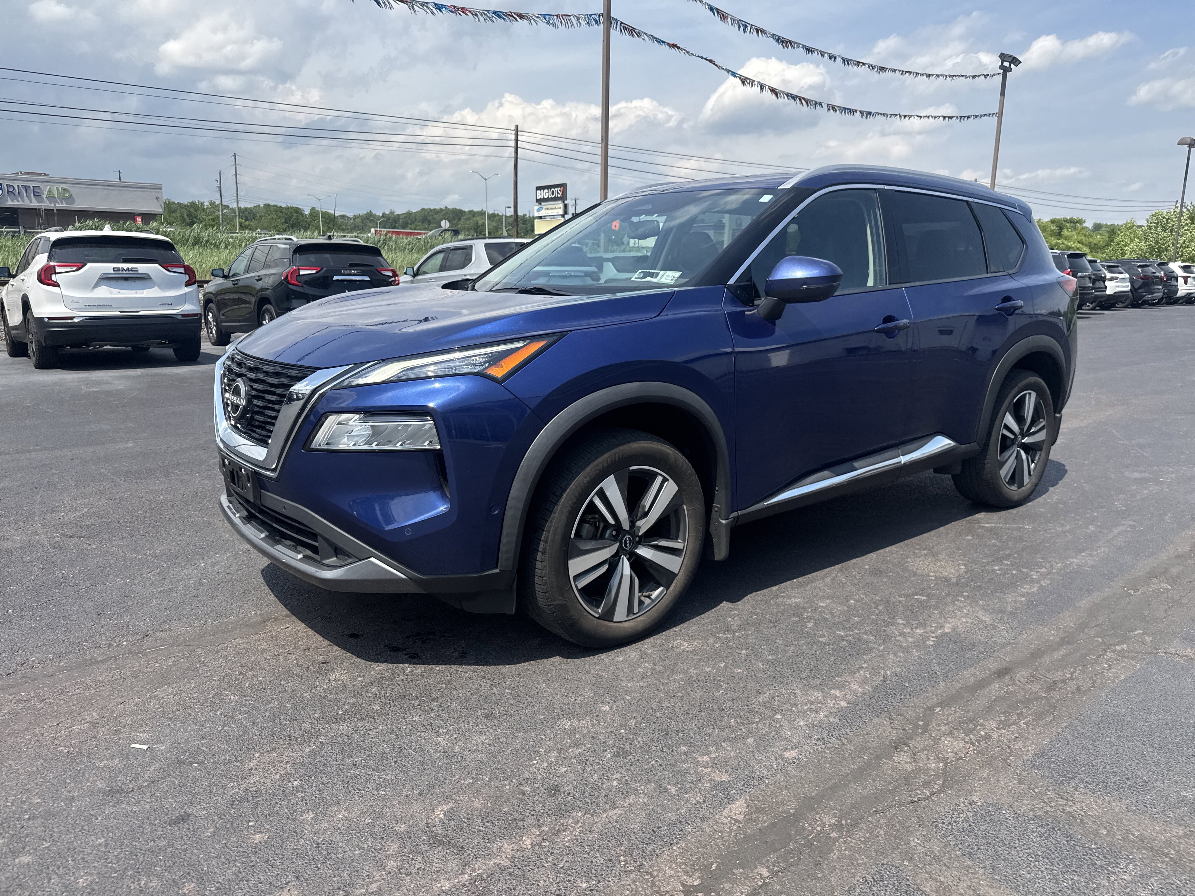 Used 2023 Nissan Rogue SL w/ SL Premium Package AWD/4WD image 8