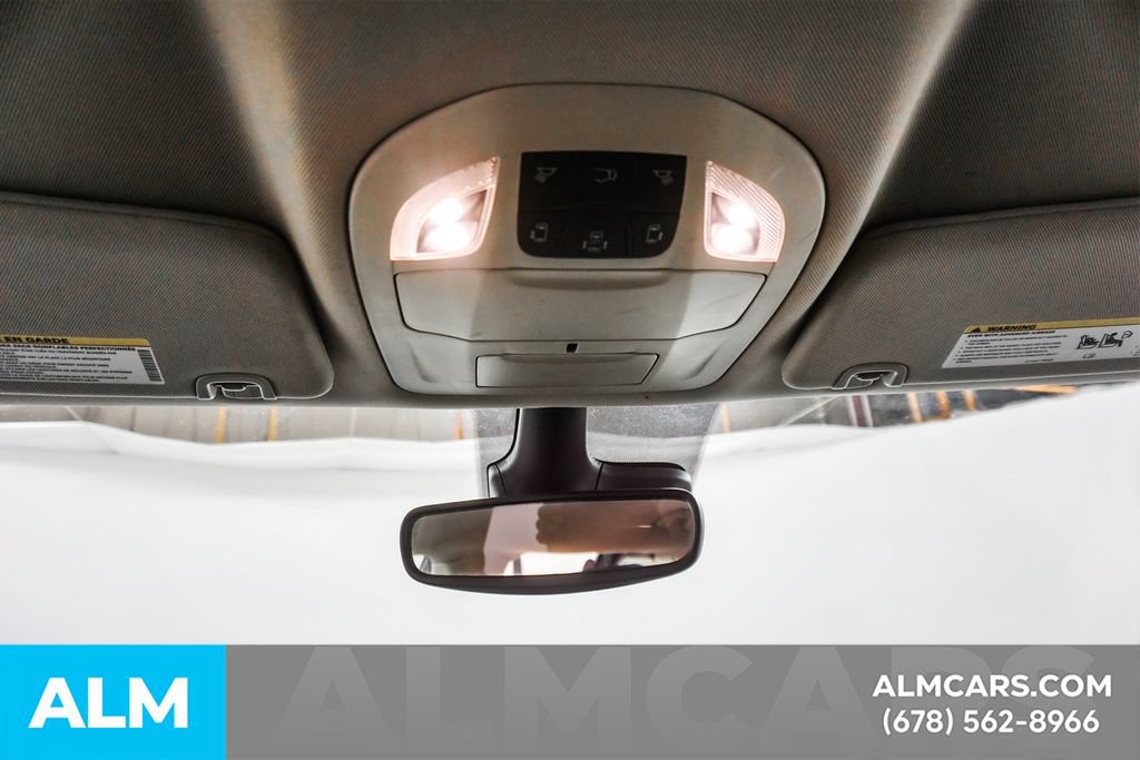 Used 2023 Chrysler Pacifica Touring-L FWD image 52