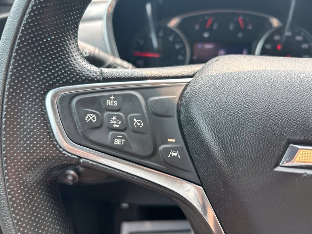Used 2020 Chevrolet Equinox LT AWD/4WD image 17