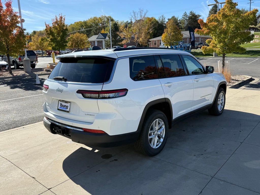 New 2025 Jeep Grand Cherokee L Laredo w/ Trailer Tow Package image 8