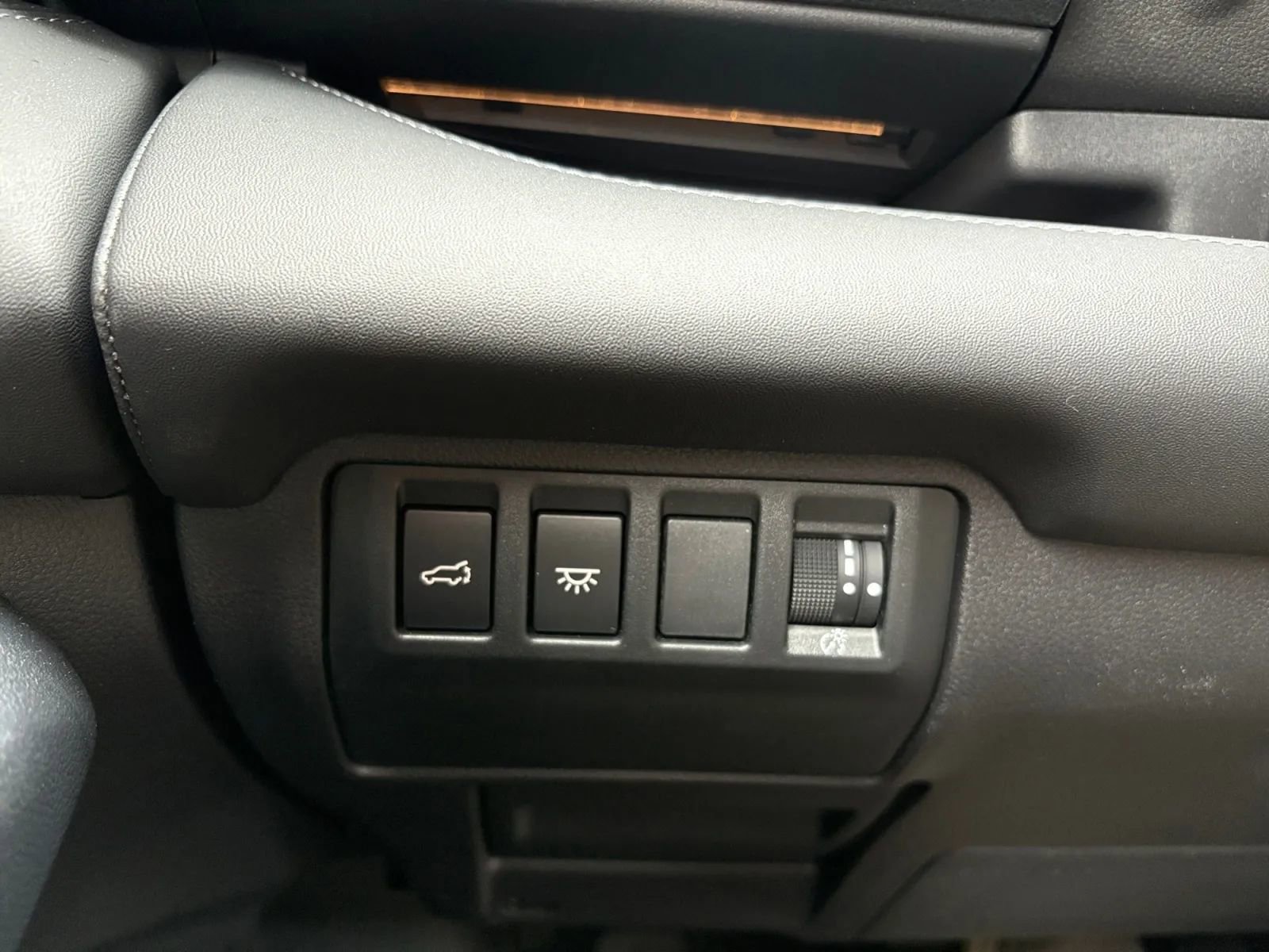 Used 2024 Subaru Ascent Touring image 34
