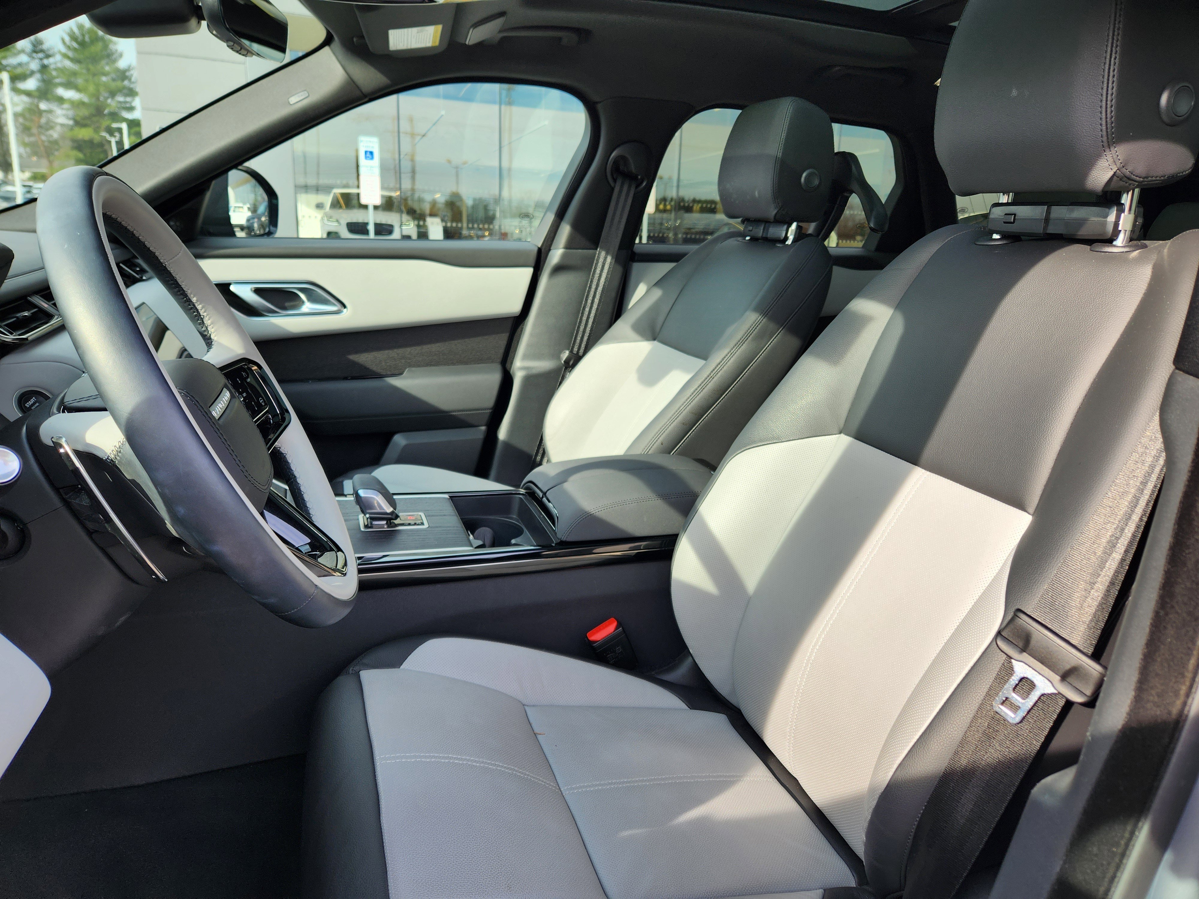 Certified 2026 Land Rover Range Rover Velar Dynamic SE image 10