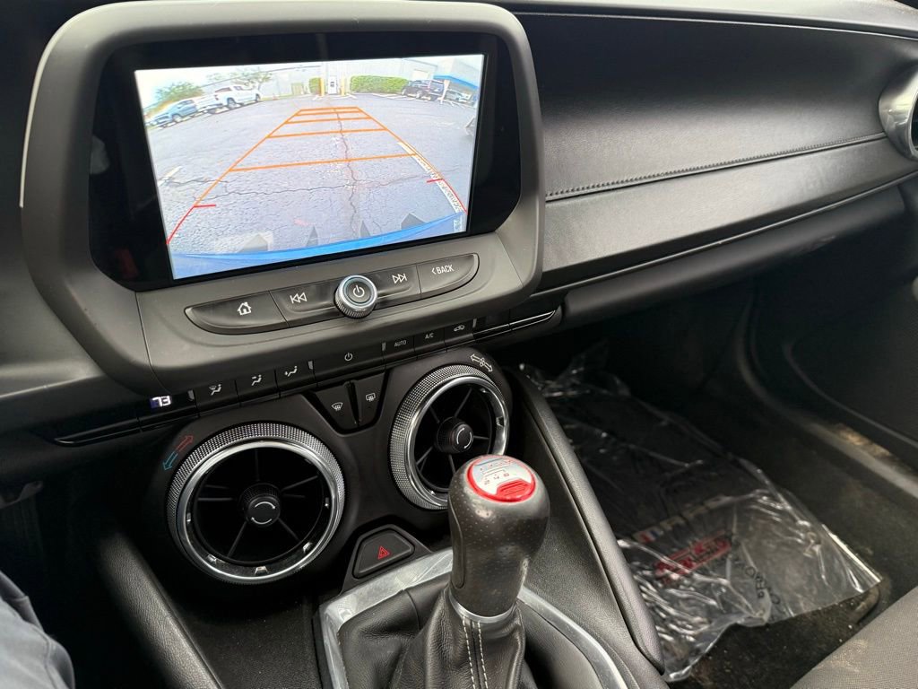 Used 2017 Chevrolet Camaro SS RWD image 13