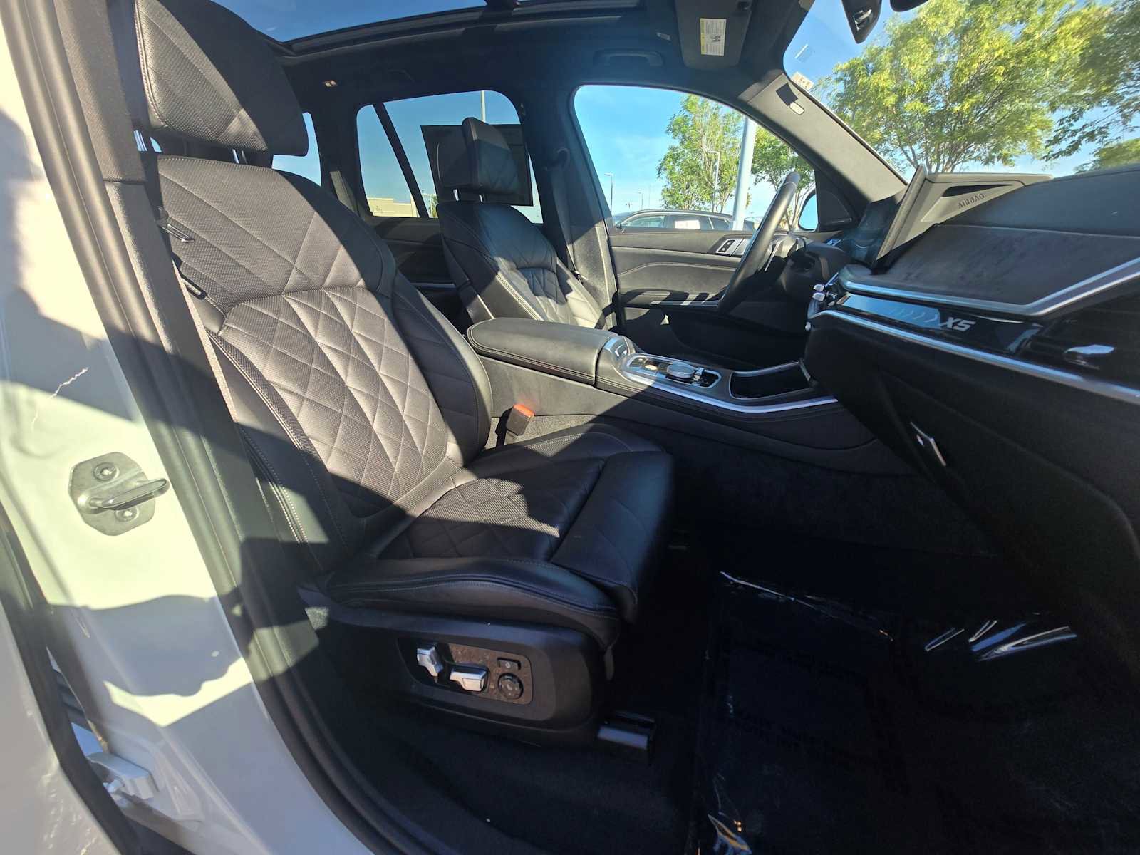 Used 2024 BMW X5 xDrive40i image 11