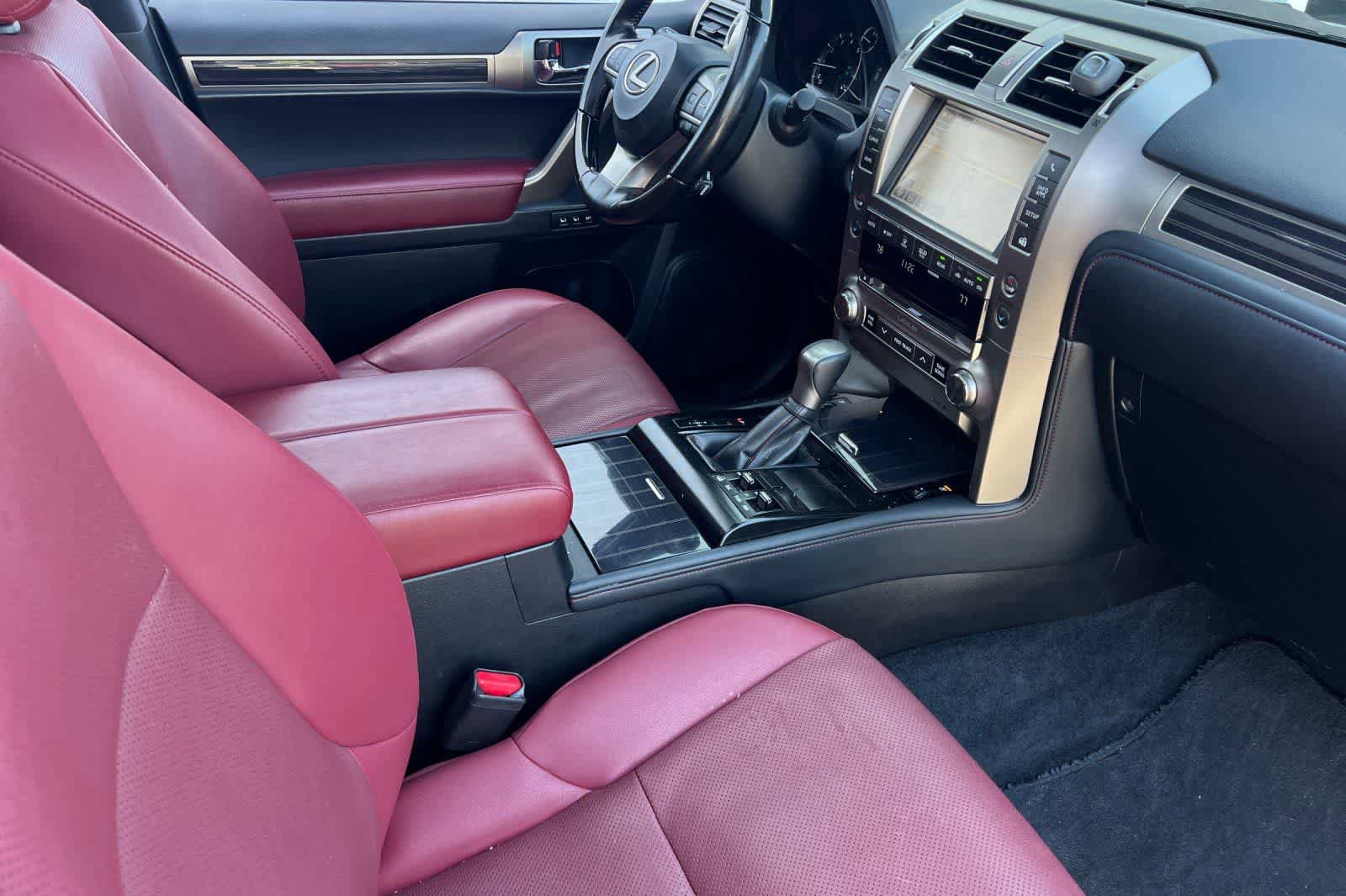 Used 2020 Lexus GX 460 Premium w/ Premium Package image 17