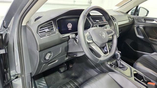 Used 2024 Volkswagen Tiguan Wolfsburg Edition image 11