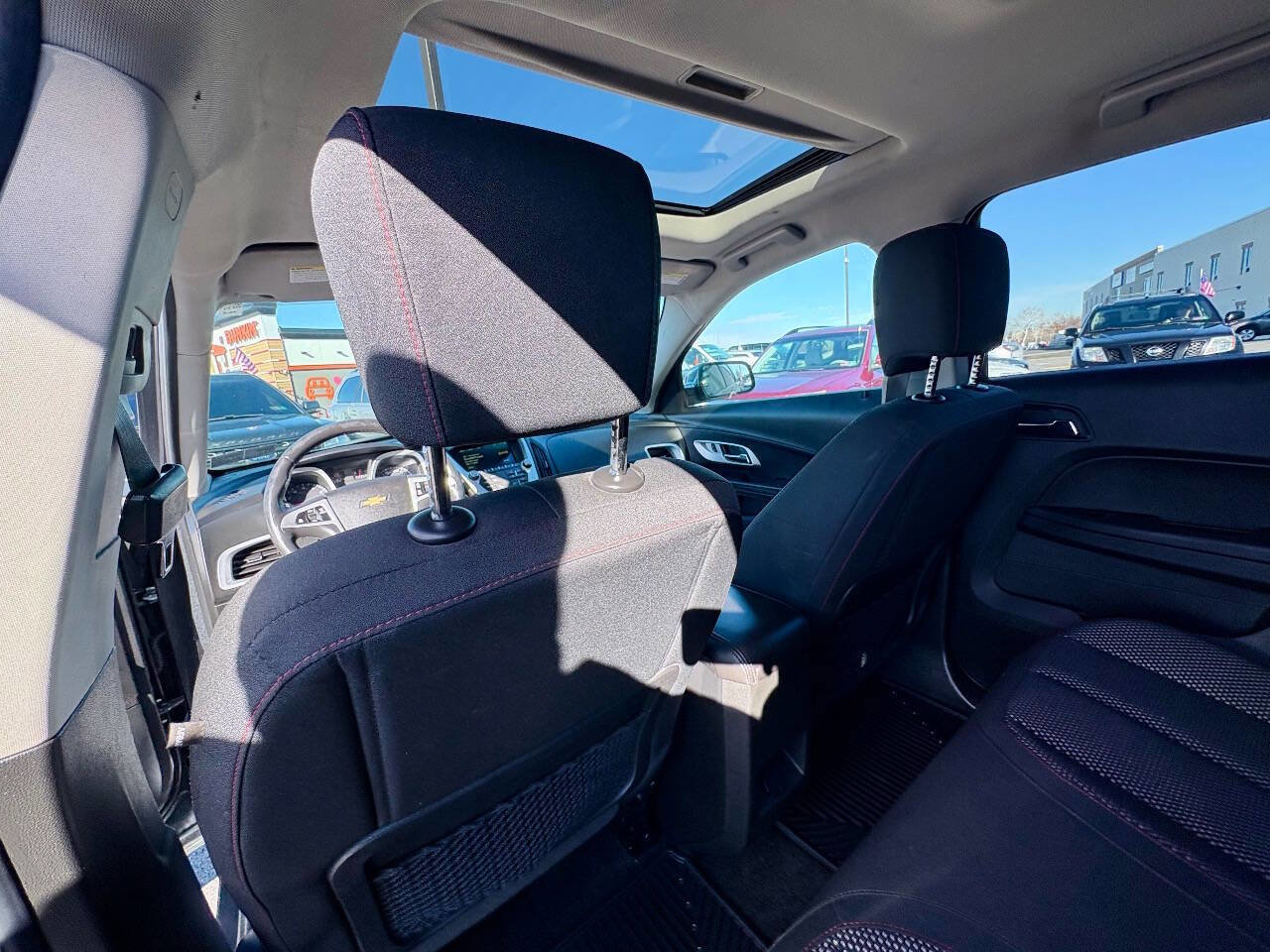 Used 2017 Chevrolet Equinox LT w/ Convenience Package image 22