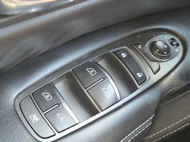 Used 2017 INFINITI QX80 4WD image 23