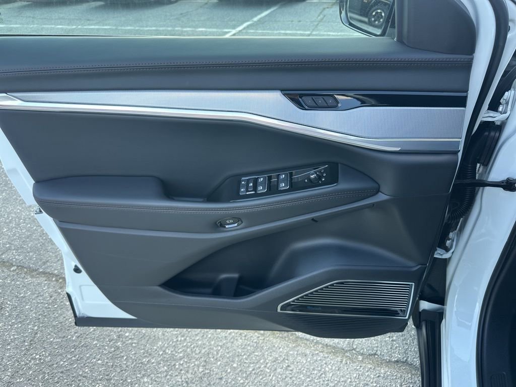 Used 2024 Jeep Wagoneer Launch Edition image 28