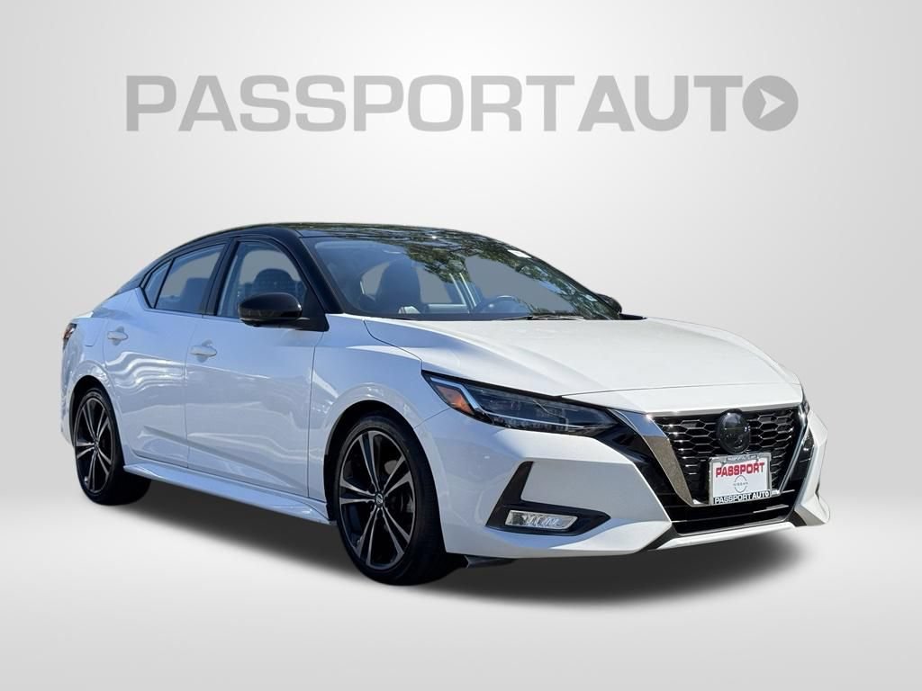 Used 2022 Nissan Sentra SR w/ SR Premium Package FWD image 4