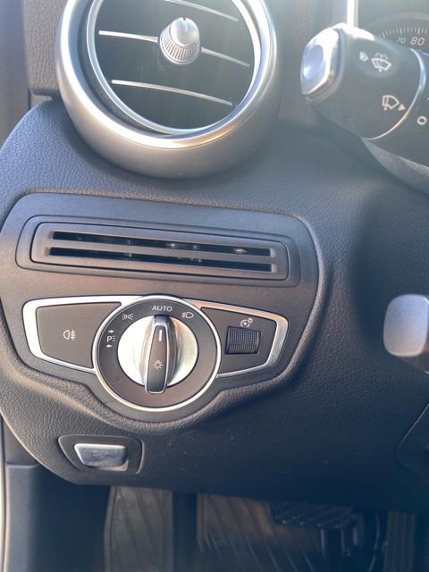 Used 2017 Mercedes-Benz GLC 300 GLC 300 image 32