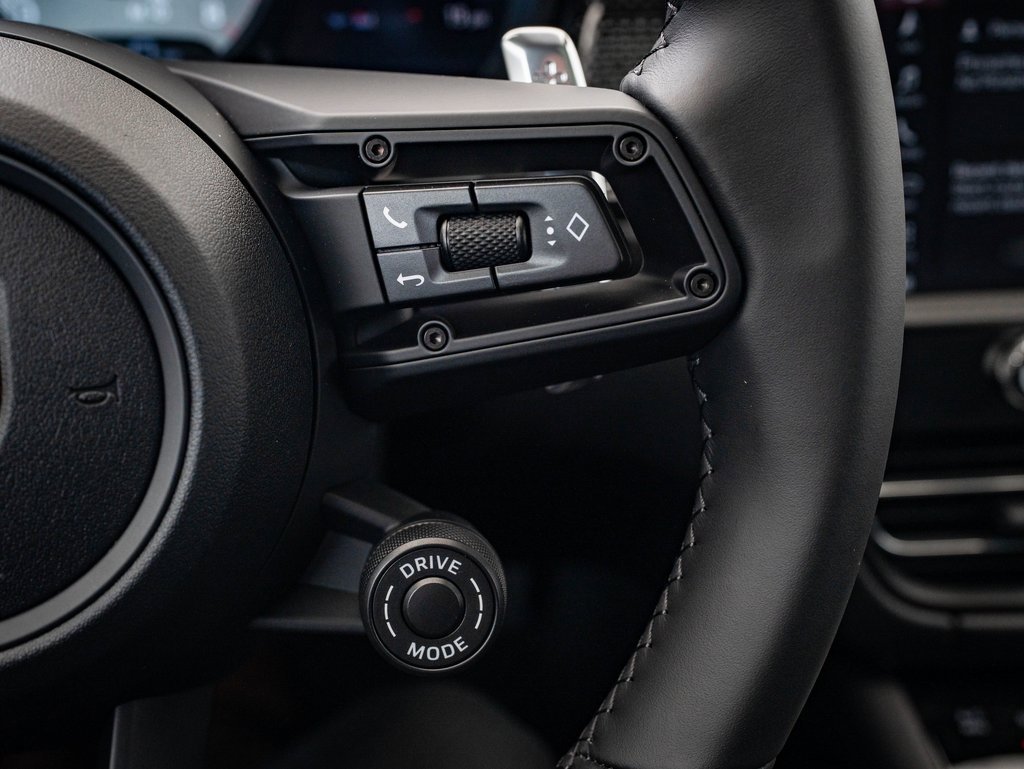 New 2026 Porsche Macan S image 32