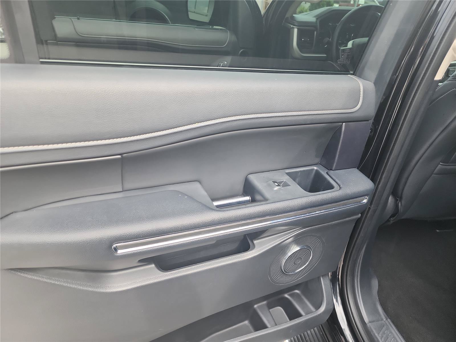 Used 2023 Ford Expedition Max XLT RWD image 18