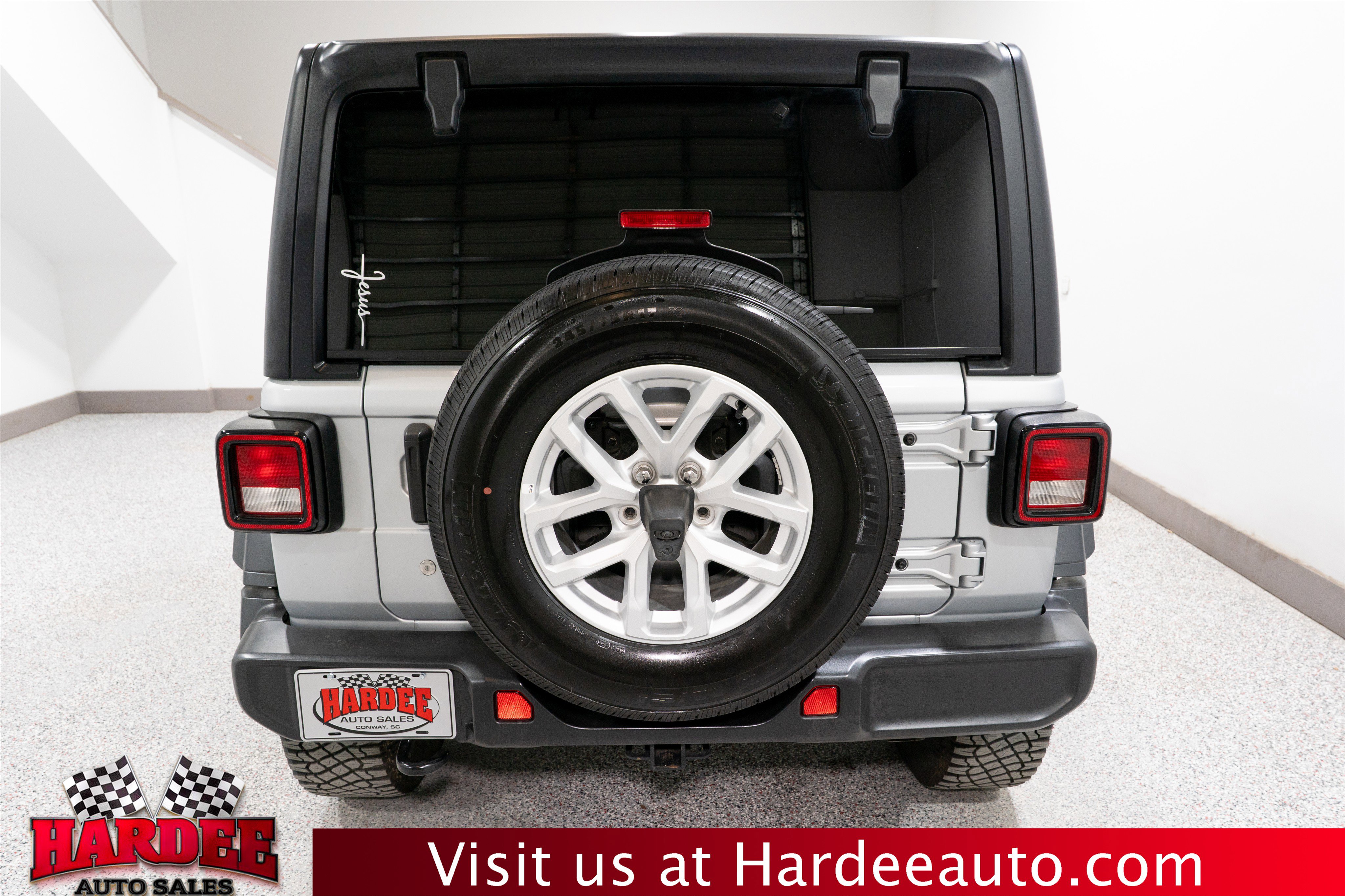 Used 2023 Jeep Wrangler Unlimited Sport w/ Xtreme 35 Tire Package image 4