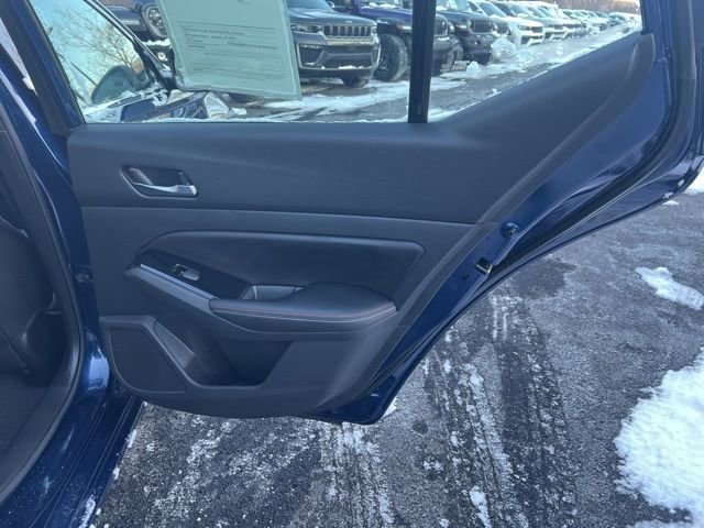 Used 2024 Nissan Altima 2.0 SR image 26