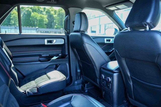 Used 2022 Ford Explorer ST-Line image 23