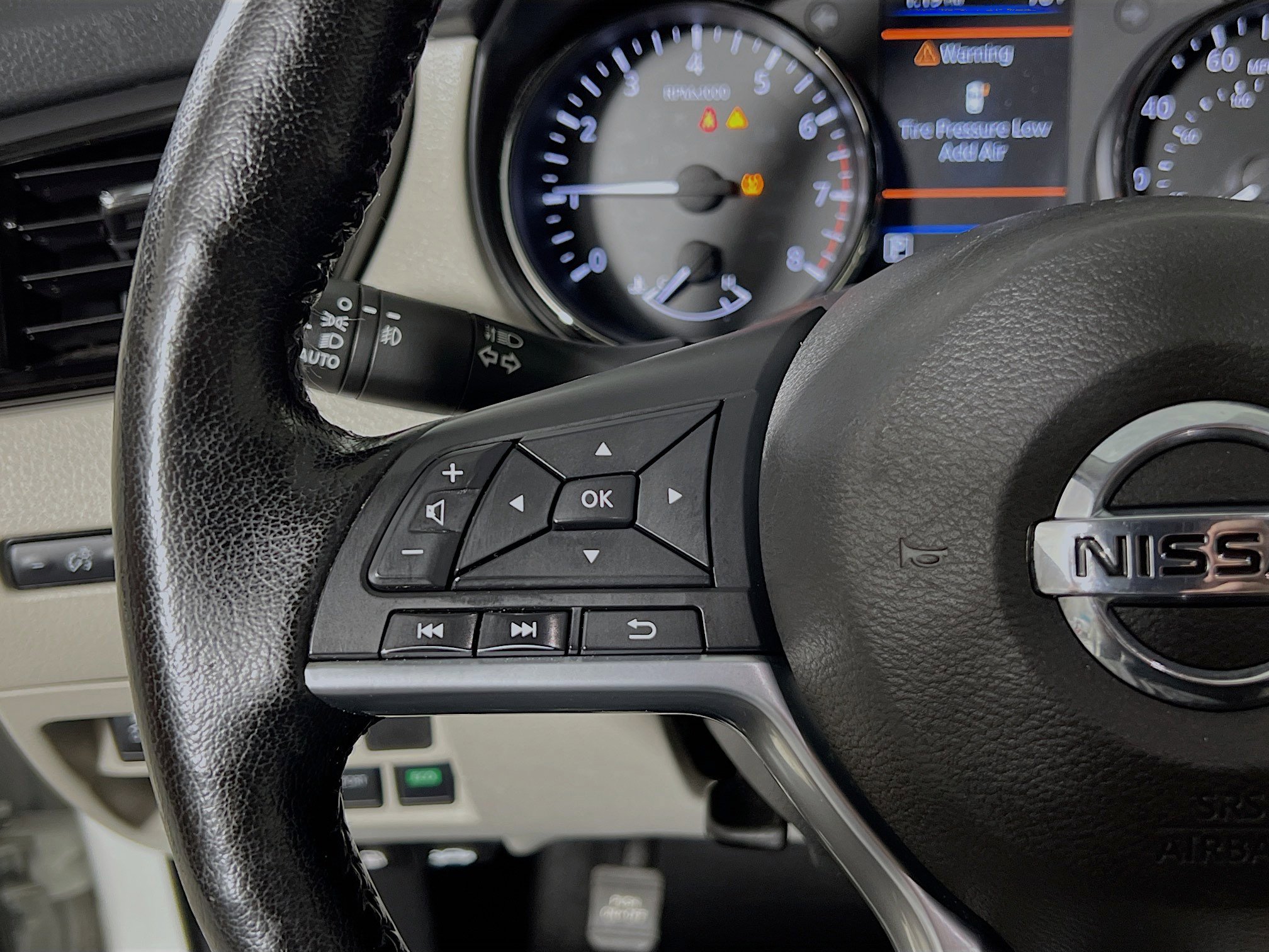 Used 2022 Nissan Rogue Sport SV image 19
