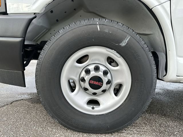 New 2025 GMC Savana 3500 w/ Driver Convenience Package image 21