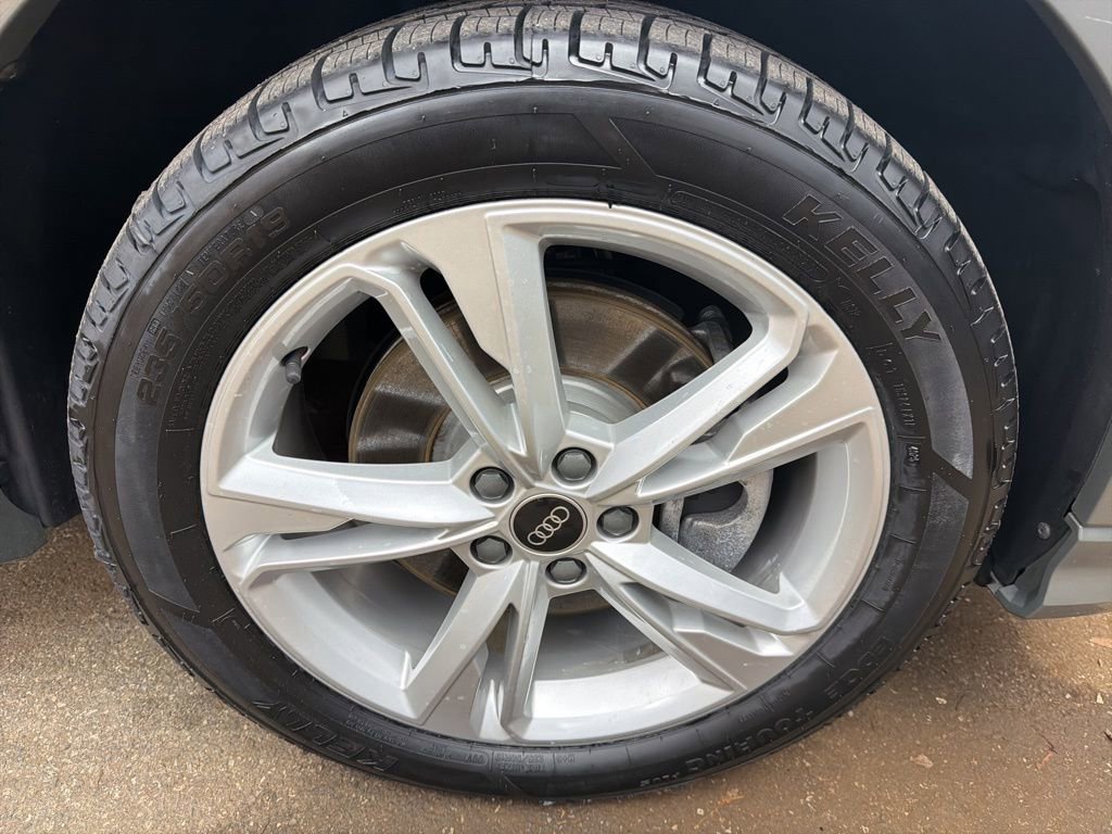 Used 2022 Audi Q3 2.0T Premium AWD/4WD image 34
