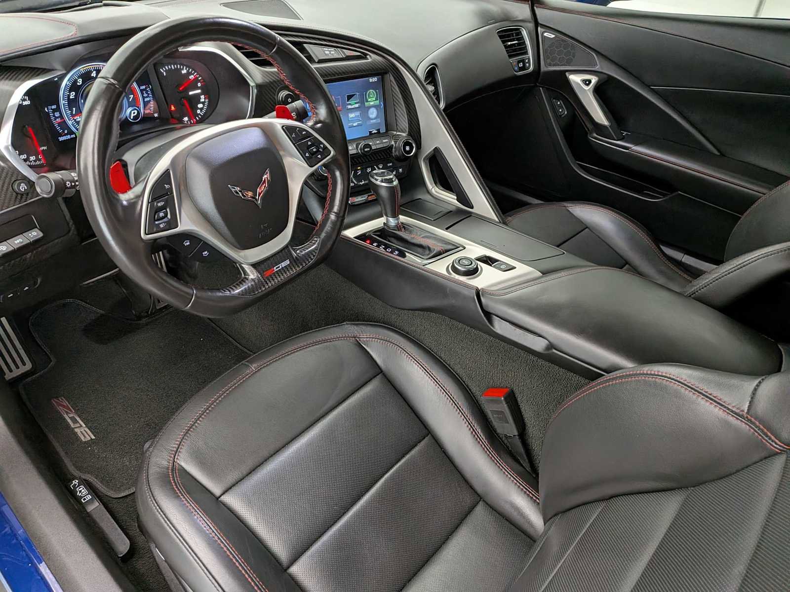 Used 2017 Chevrolet Corvette Z06 RWD image 2