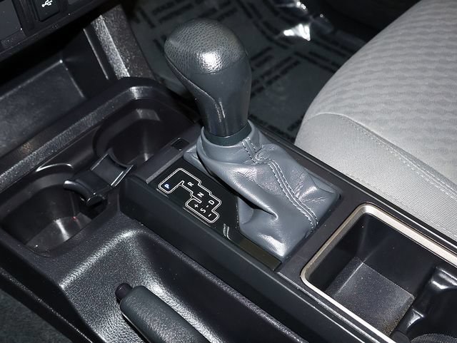 Used 2023 Toyota Tacoma SR AWD/4WD image 21