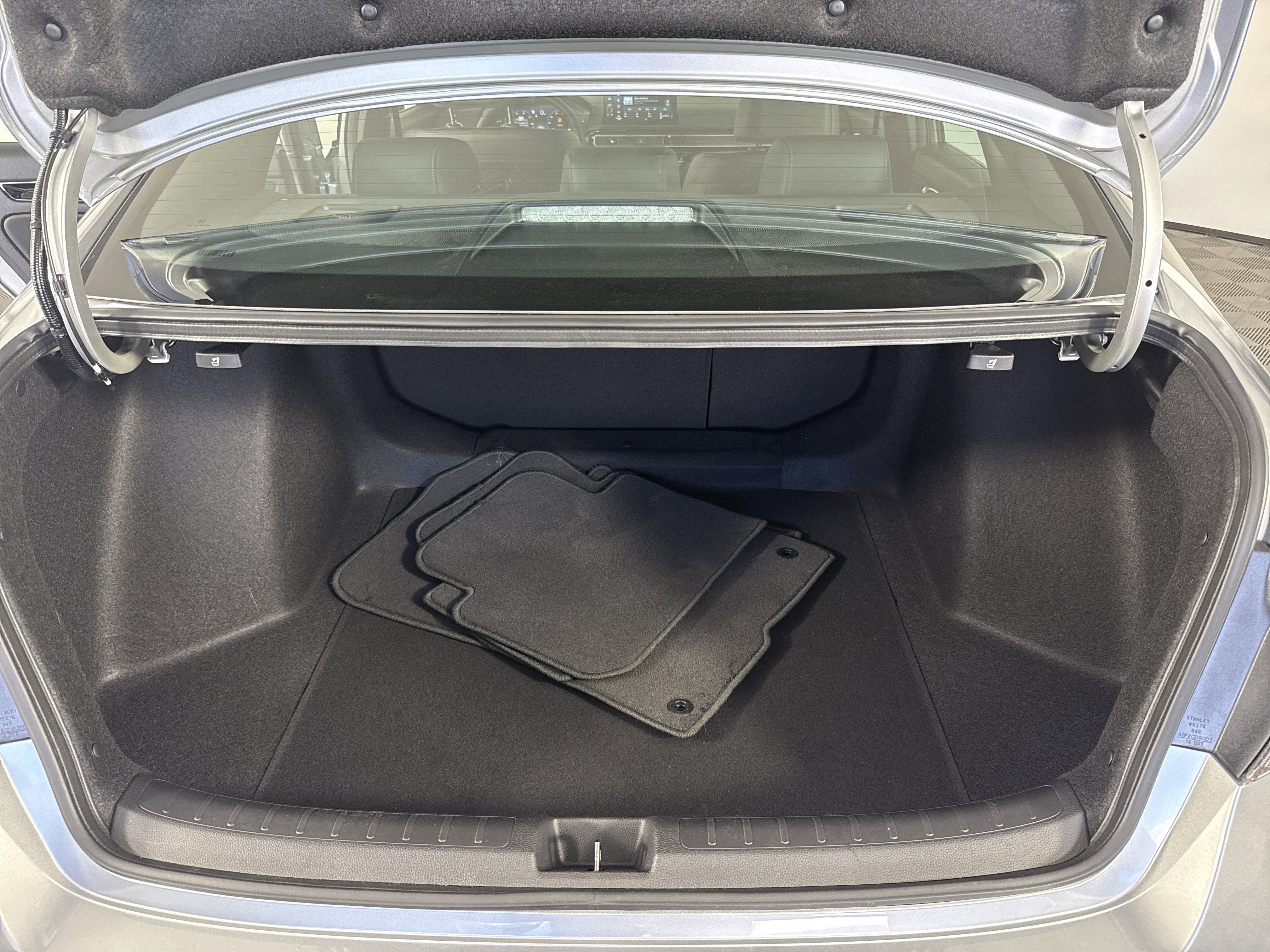 Certified 2025 Honda Civic Sport Touring image 21