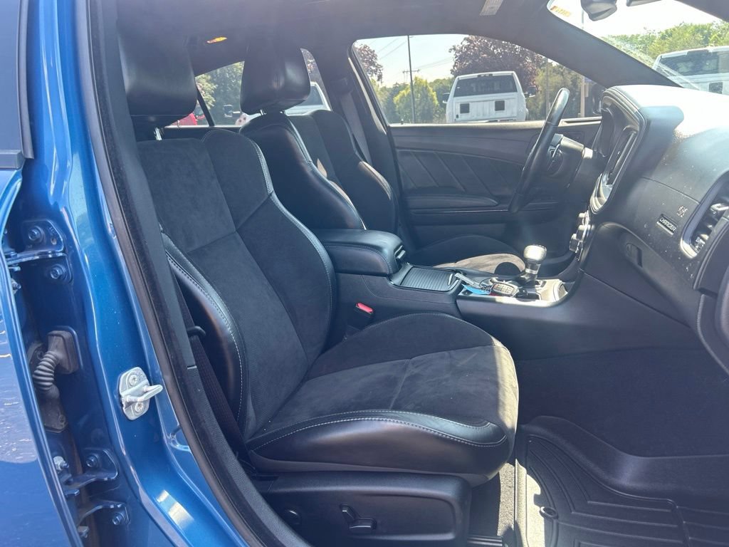 Used 2022 Dodge Charger GT w/ Plus Group AWD/4WD image 9
