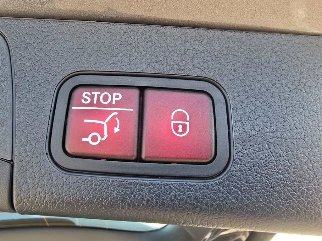 New 2026 Mercedes-Benz GLB 35 AMG 4MATIC image 19