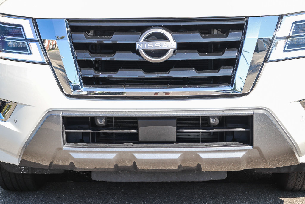 Used 2023 Nissan Armada SV w/ Cargo Package RWD image 5