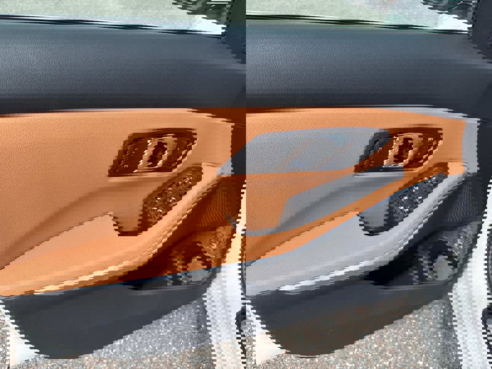 Certified 2025 BMW 330i Sedan w/ Convenience Package image 16