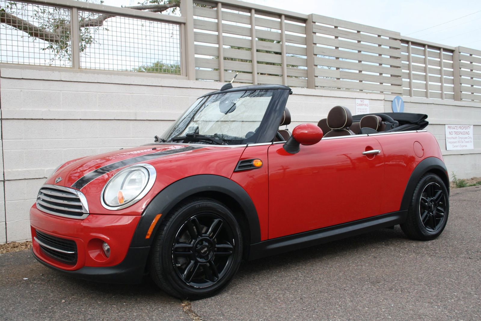 Used 2013 MINI Cooper Convertible image 18