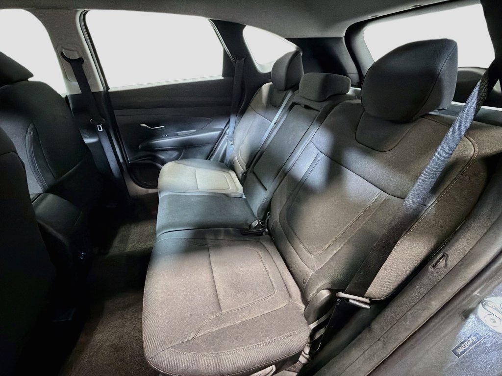 Used 2025 Hyundai Tucson SE FWD image 21