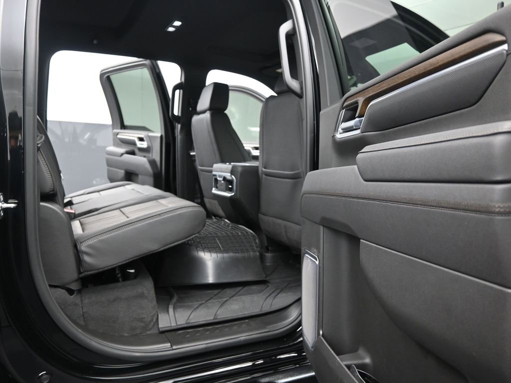 Used 2026 Chevrolet Silverado 3500 High Country w/ High Country Premium Package AWD/4WD image 18