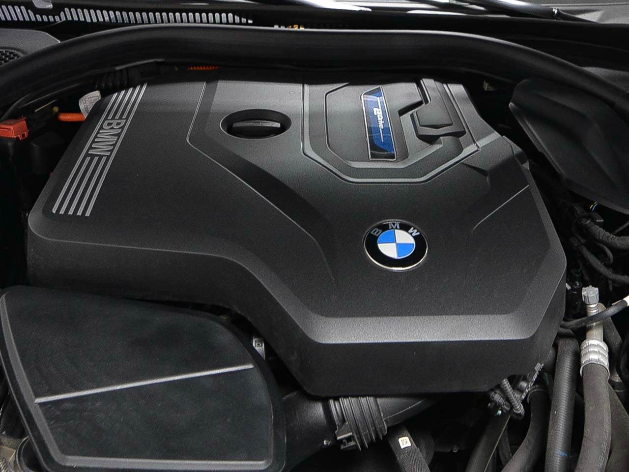 Certified 2023 BMW 530e w/ Convenience Package RWD image 15