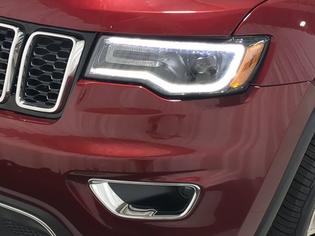 Used 2020 Jeep Grand Cherokee Limited w/ Premium Lighting Group AWD/4WD image 14